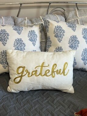 'Grateful' Gold Script Embroidered Decorative Pillow - Cream